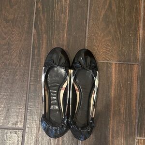 Burberry Black Patent & Beige Vintage Check Ballet Flats